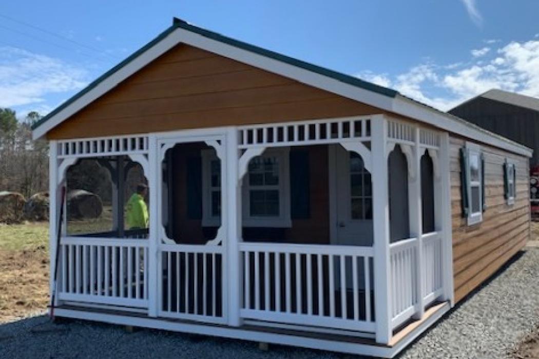 pool-guest-houses-a-frame-roofline-lancaster-county-barns